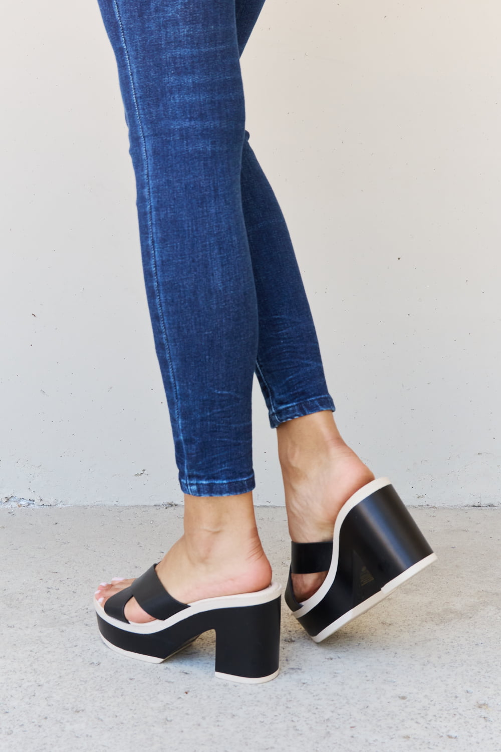 Black Open Toe Sandals